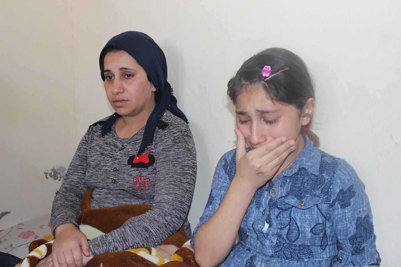 Gözyaşları içerisinde annesinin tedavi edilmesini istedi Gözyaşları içerisinde annesinin tedavi edilmesini istedi